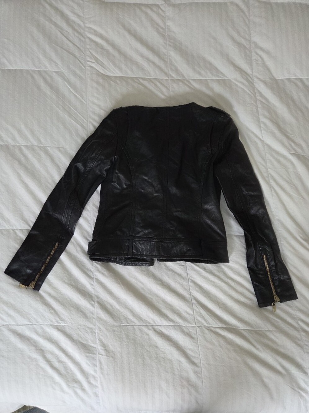 Genuine Leather Black Rivet Jacket - Picture 3 of 10